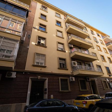 Larra Nervion Subway Tranvia Apartment Seville Exterior photo
